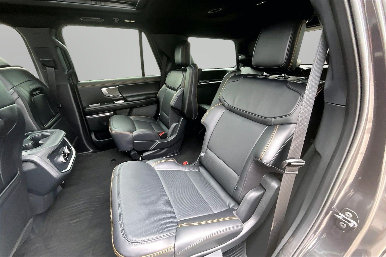 Used 2025 Ford Expedition Tremor AWD/4WD image 18