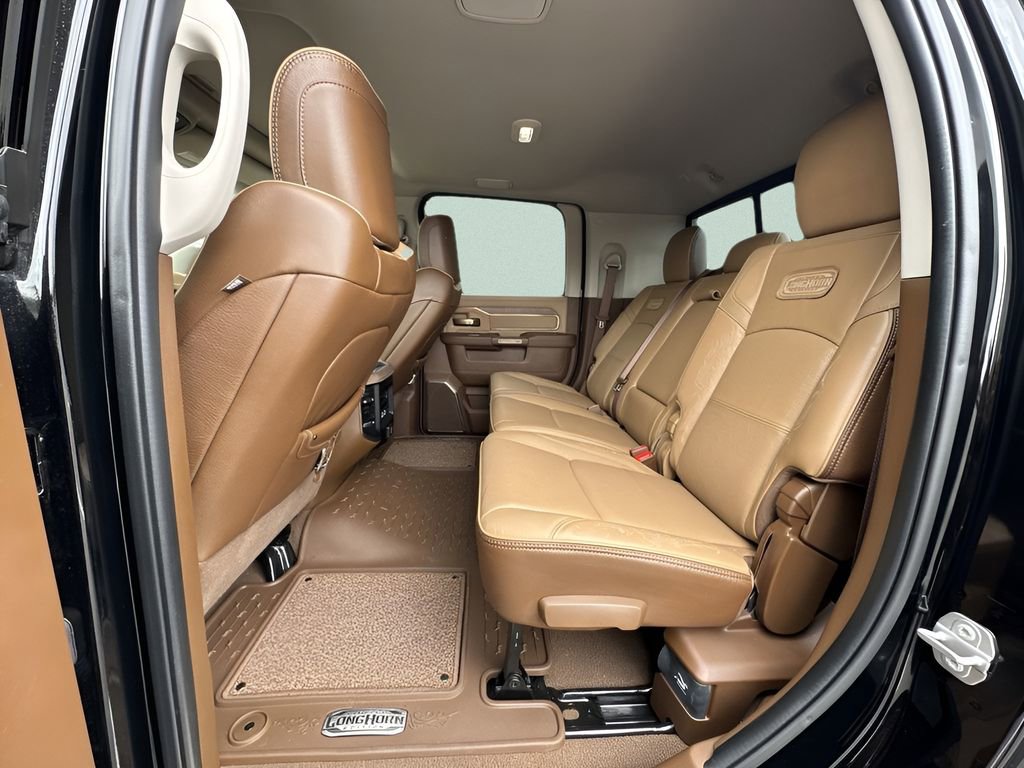 Used 2023 RAM 3500 Limited image 27