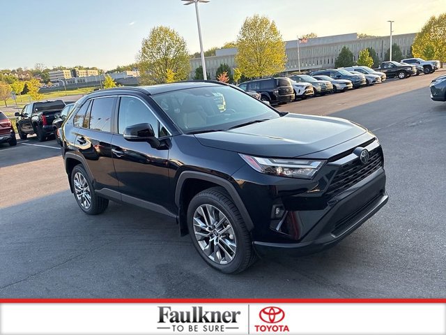 Certified 2022 Toyota RAV4 XLE Premium AWD/4WD image 2