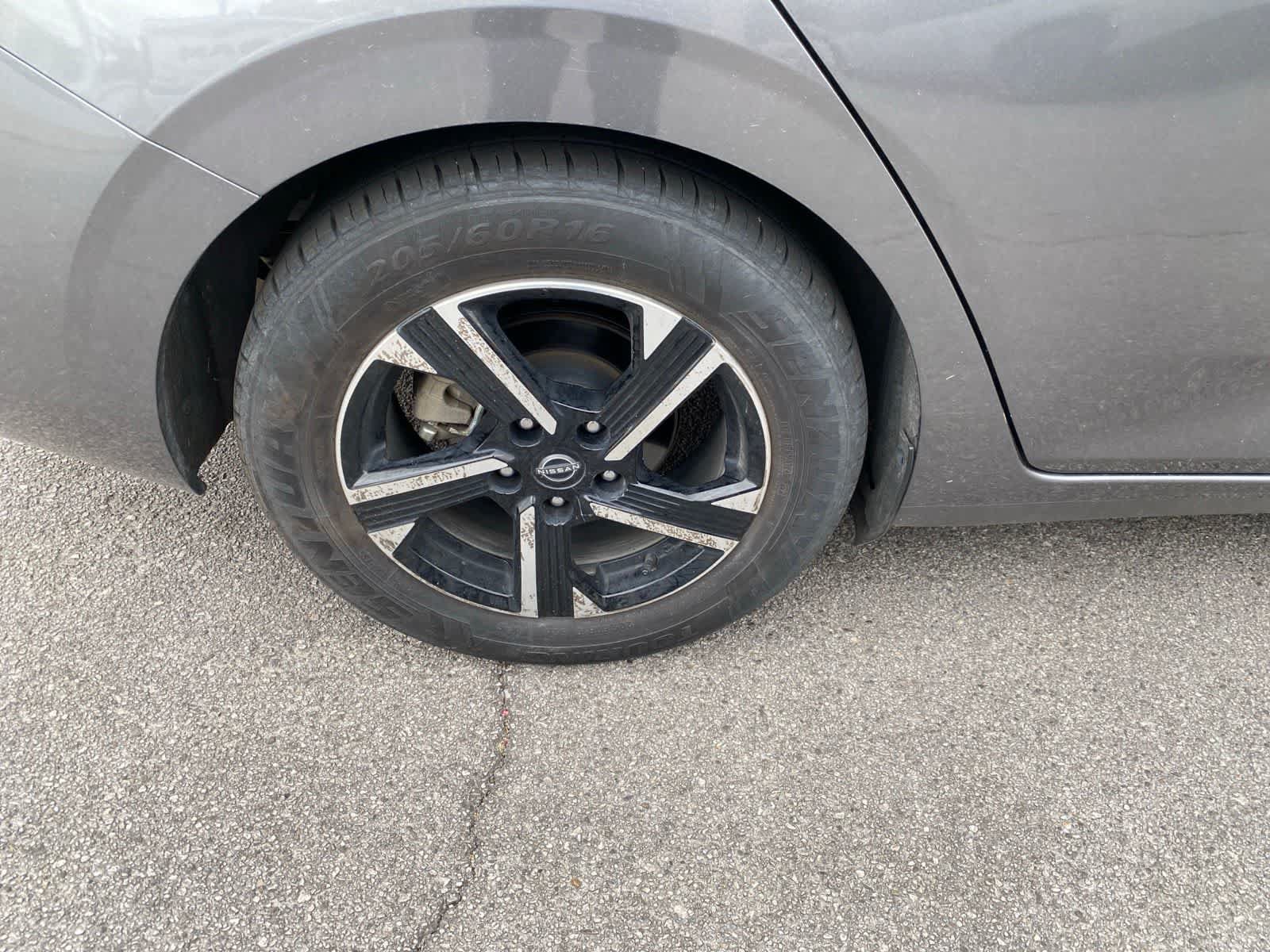 Used 2024 Nissan Sentra SV FWD image 6