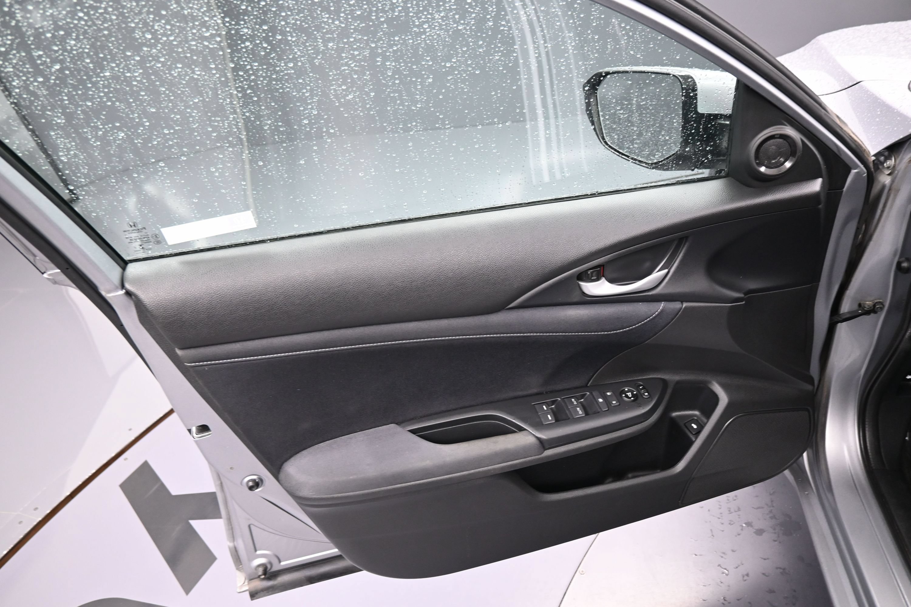 Used 2019 Honda Insight EX image 13
