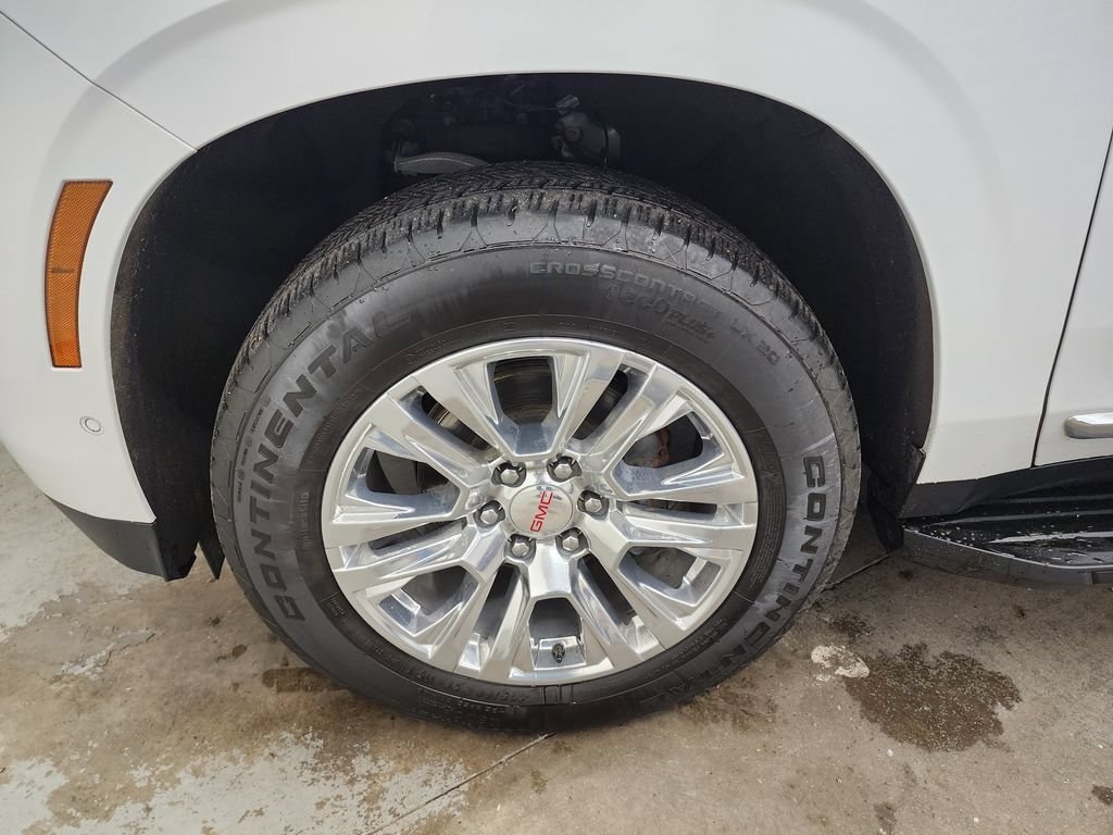 Used 2025 GMC Yukon Denali AWD/4WD image 41