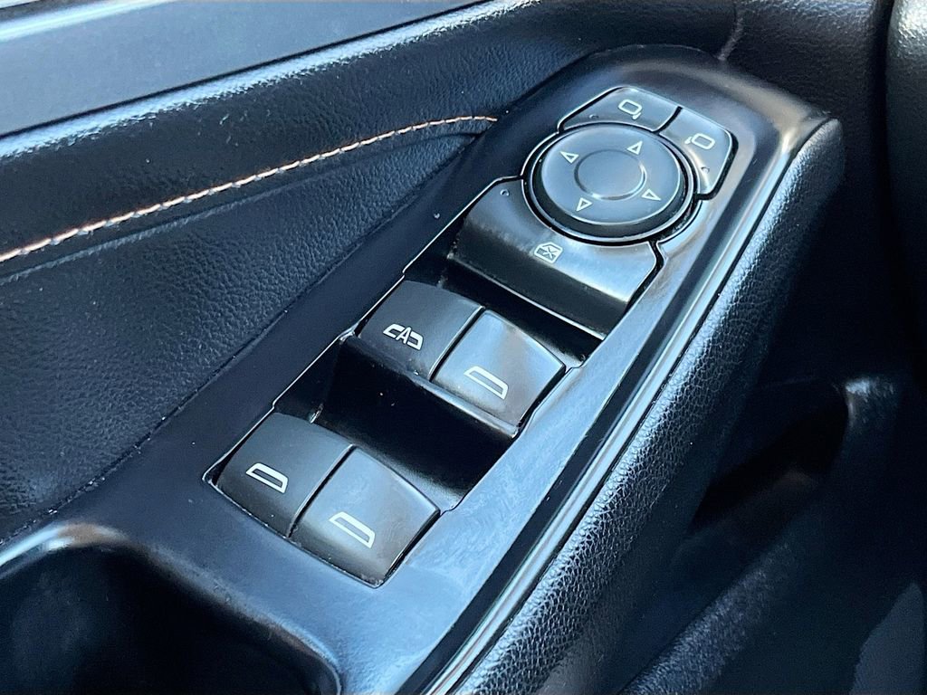 Used 2019 Chevrolet Traverse RS image 18