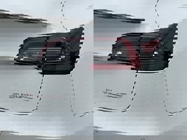 Used 2022 Tesla Model 3 Performance image 6