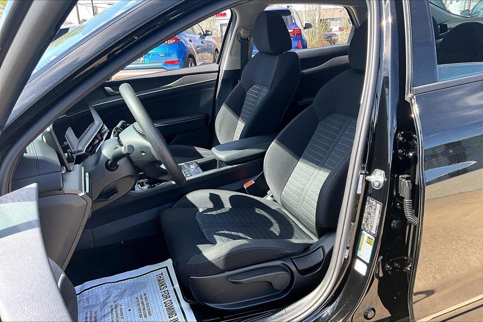 Used 2025 Kia K5 LXS FWD image 21
