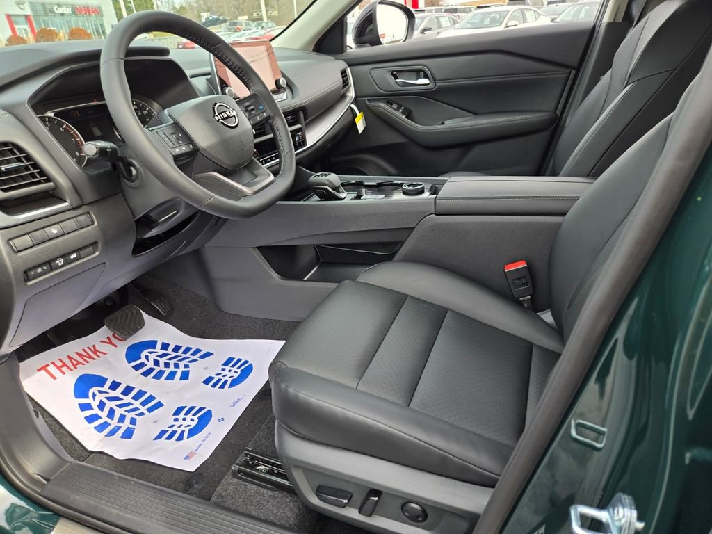 New 2026 Nissan Rogue SV image 4