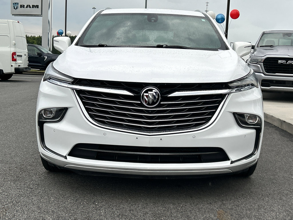 Used 2024 Buick Enclave Premium image 3