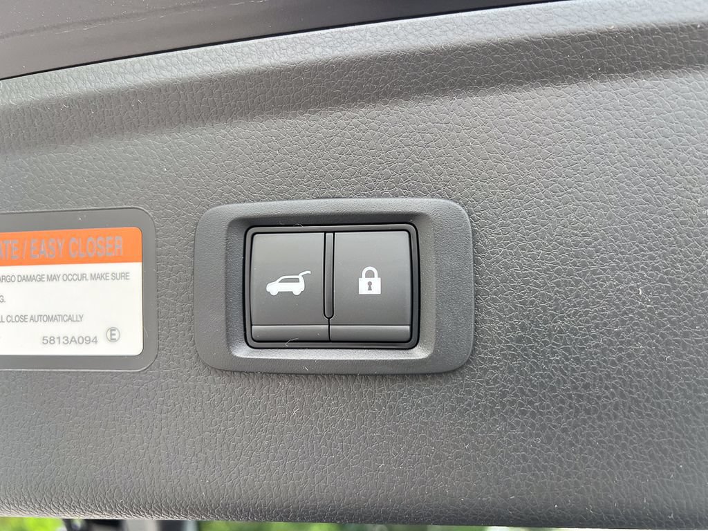 New 2026 Mitsubishi Eclipse Cross SEL AWD/4WD image 9