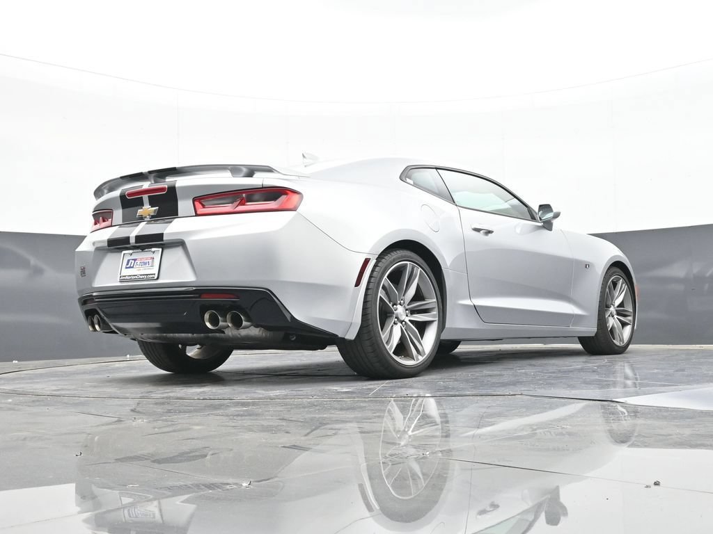 Used 2018 Chevrolet Camaro SS RWD image 43