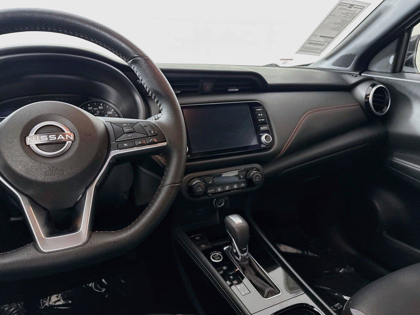 Used 2023 Nissan Kicks SR w/ SR Premium Package FWD image 30