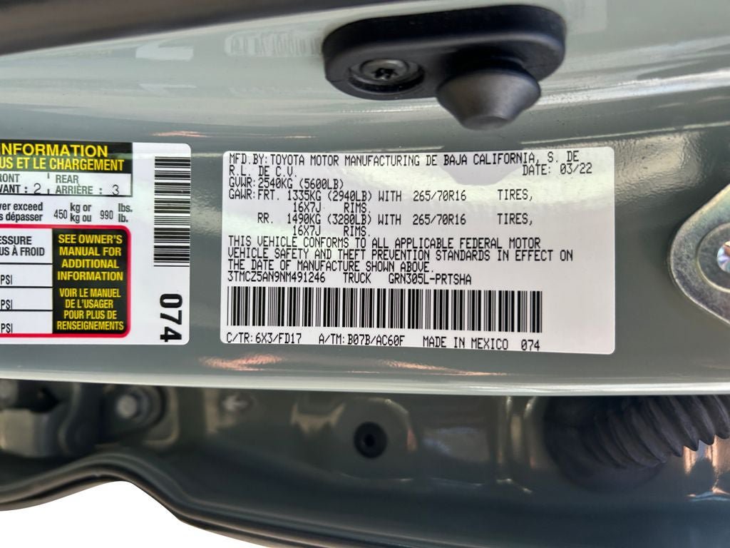 Used 2022 Toyota Tacoma TRD Off-Road AWD/4WD image 36