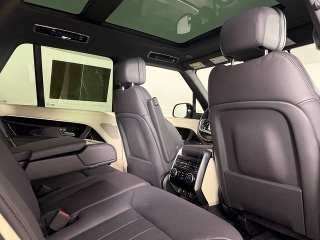 Used 2023 Land Rover Range Rover SE AWD/4WD image 30