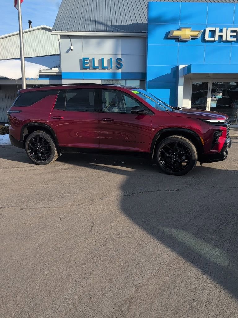 Used 2024 Chevrolet Traverse RS w/ LPO, Floor Liner Package image 4