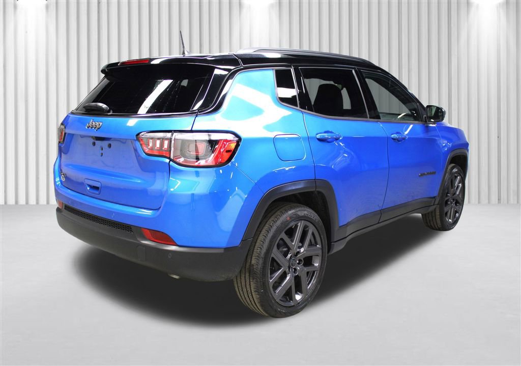 New 2026 Jeep Compass Limited image 3