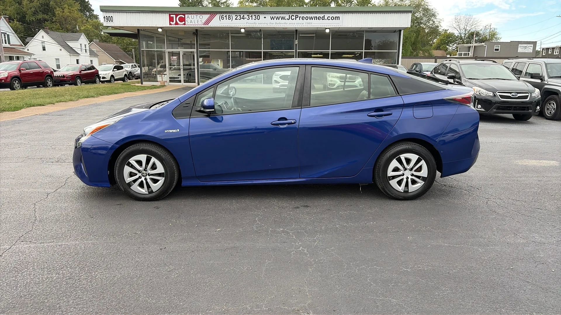 Used 2017 Toyota Prius Four Touring image 8