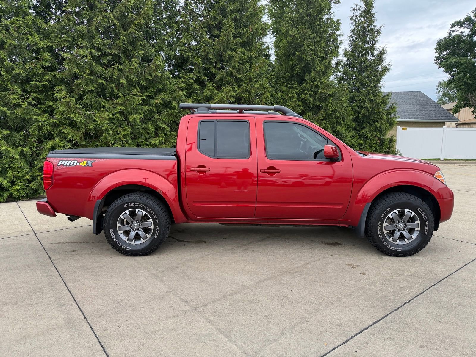 Used 2016 Nissan Frontier PRO-4X w/ Pro-4x Luxury Package AWD/4WD image 31