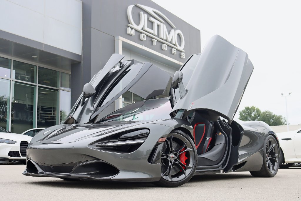 Used 2018 McLaren 720S Performance RWD image 2