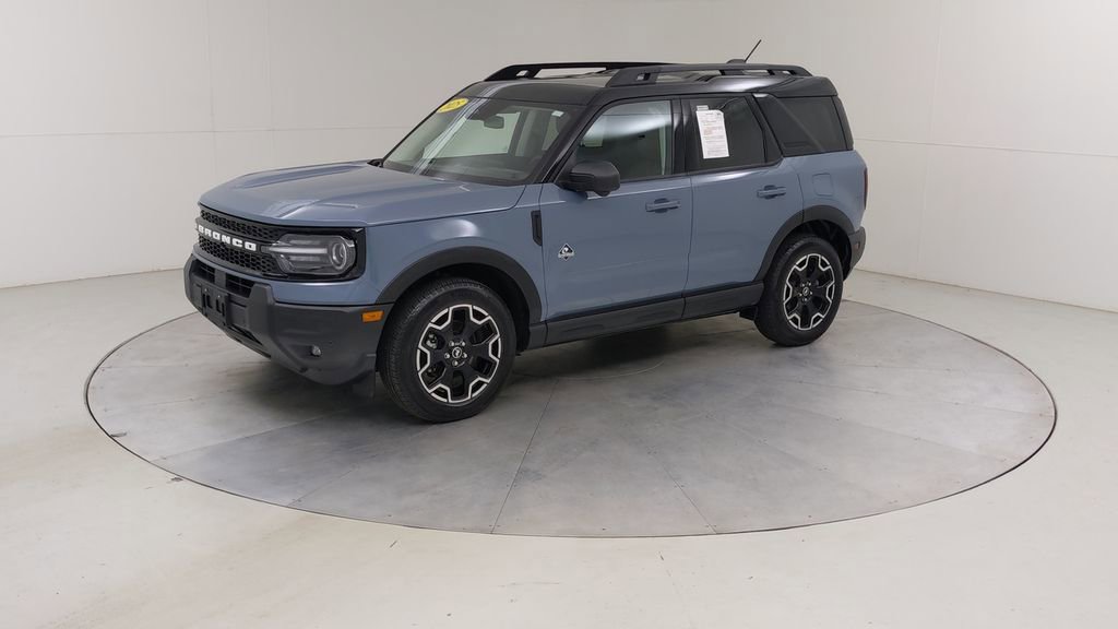 Certified 2025 Ford Bronco Sport Outer Banks w/ Outer Banks Tech Package+ AWD/4WD image 19