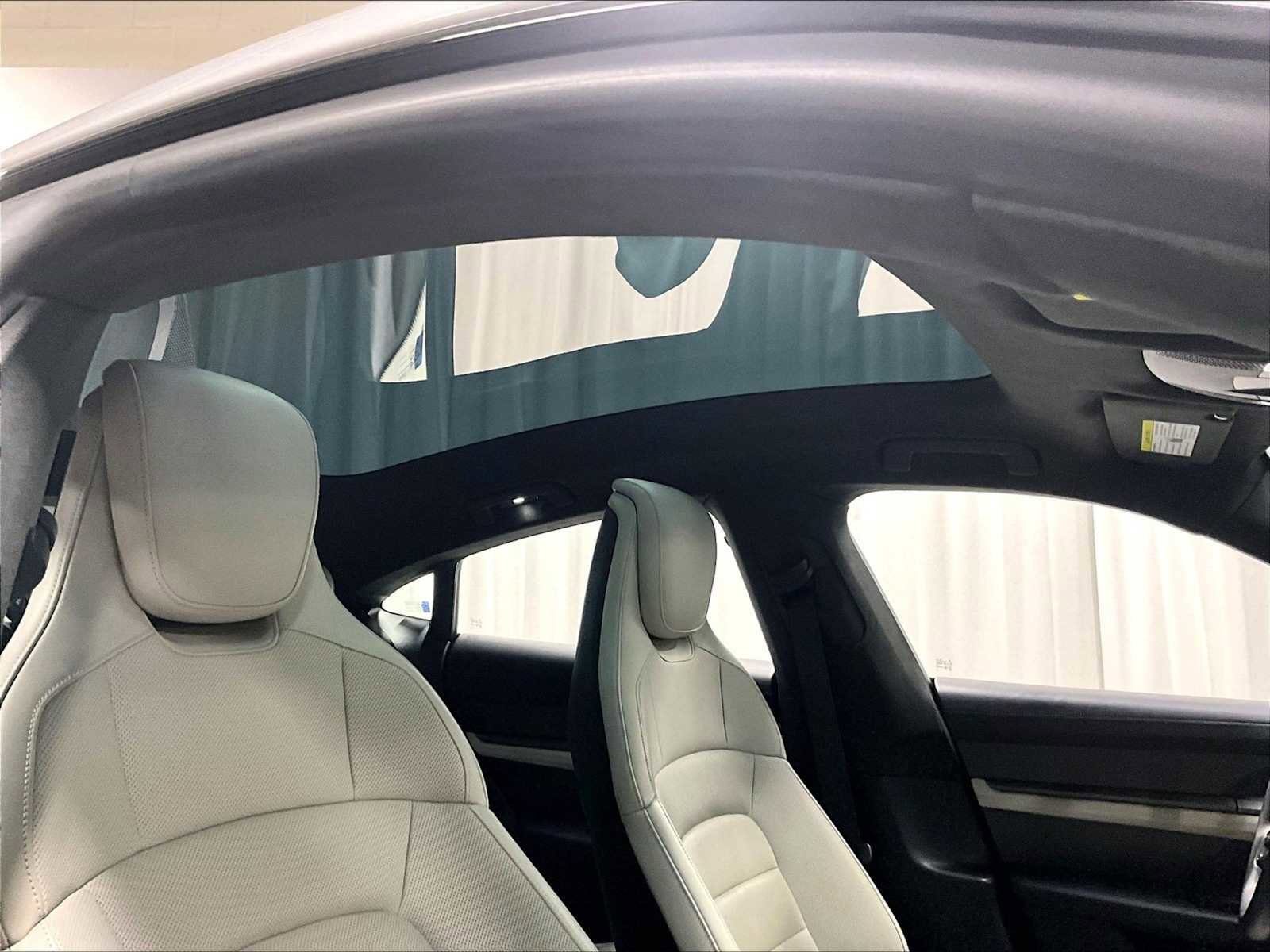 Used 2022 Porsche Taycan Turbo S image 27