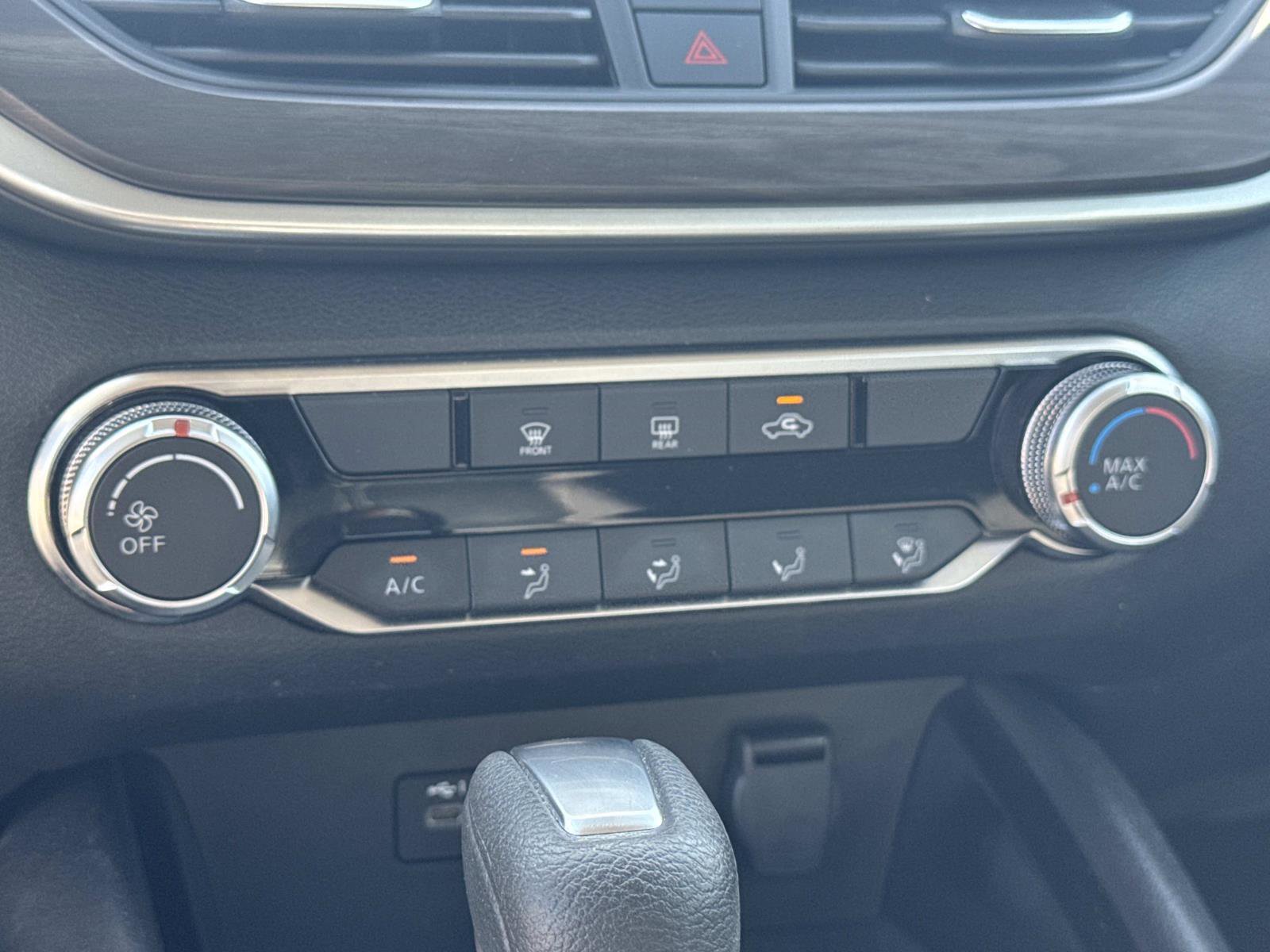 Used 2024 Nissan Altima 2.5 SV image 13