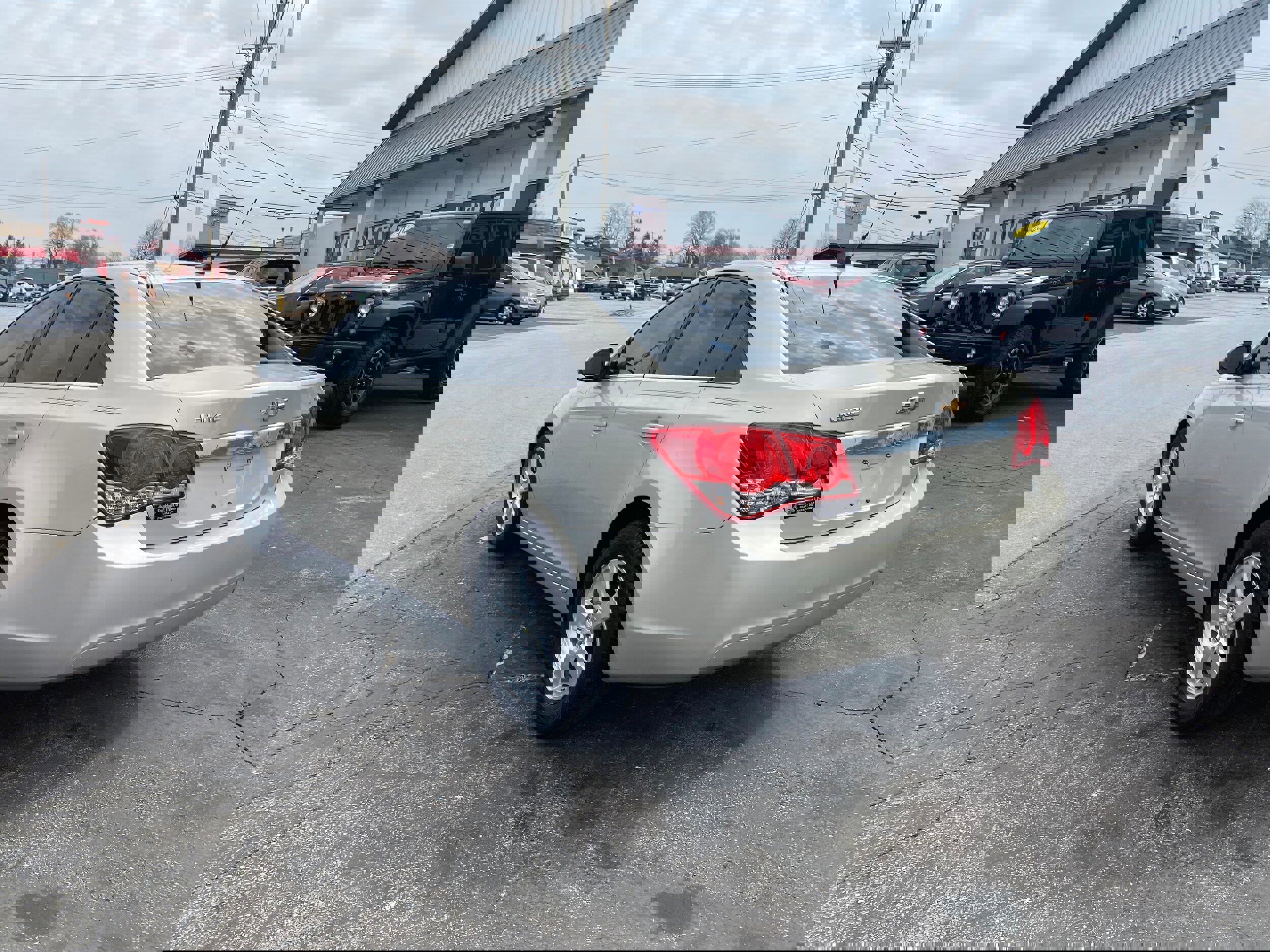 Used 2014 Chevrolet Cruze LT image 7