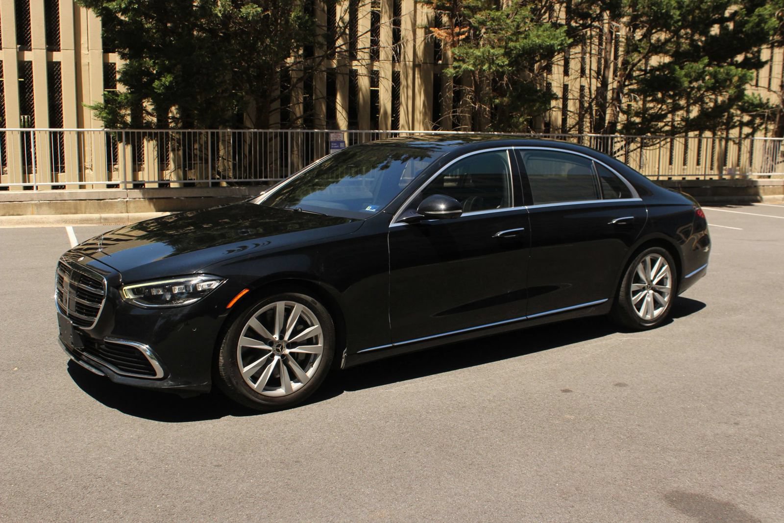 Used 2022 Mercedes-Benz S 500 4MATIC image 12
