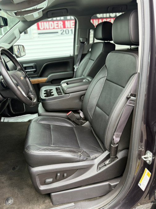 Used 2016 Chevrolet Silverado 1500 LTZ w/ Sport Package AWD/4WD image 16
