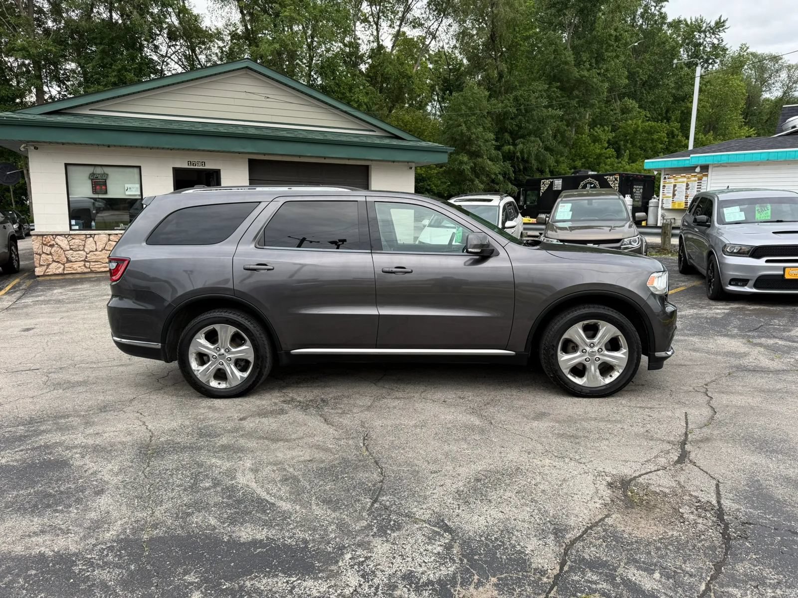 Used 2015 Dodge Durango Limited w/ Premium Group AWD/4WD image 6