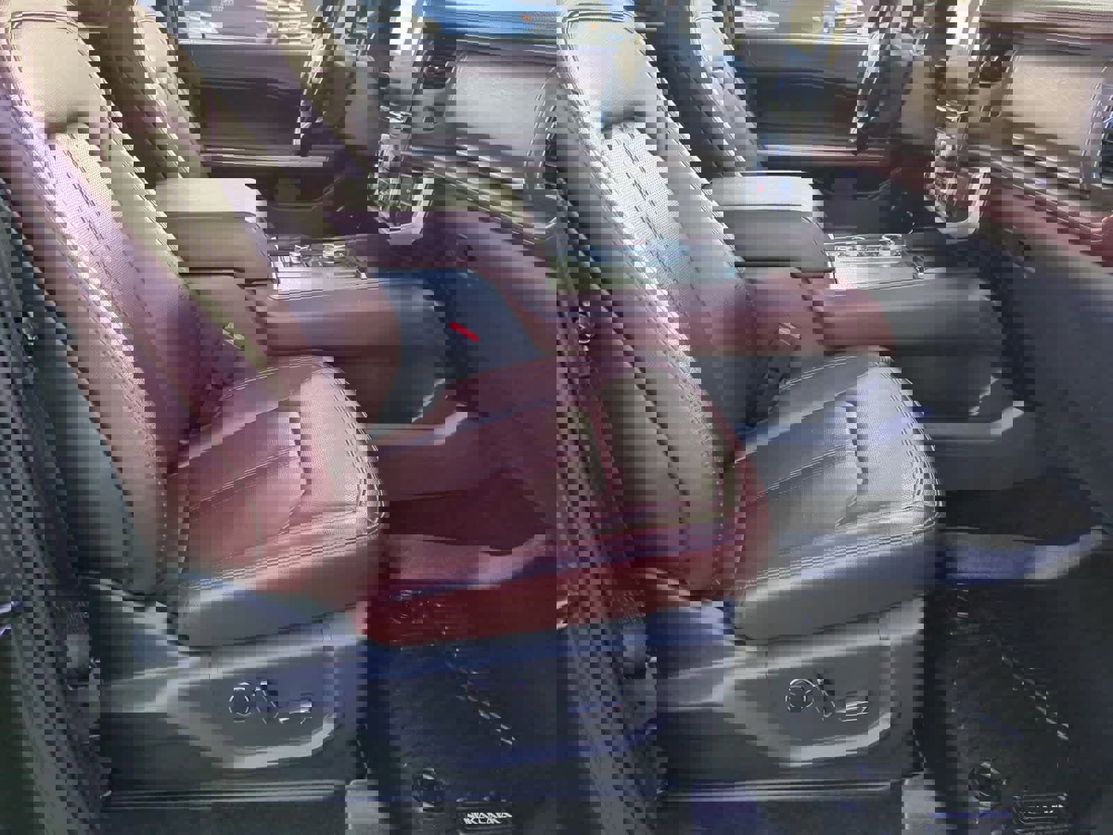 Used 2023 Ford Expedition Max Limited image 25