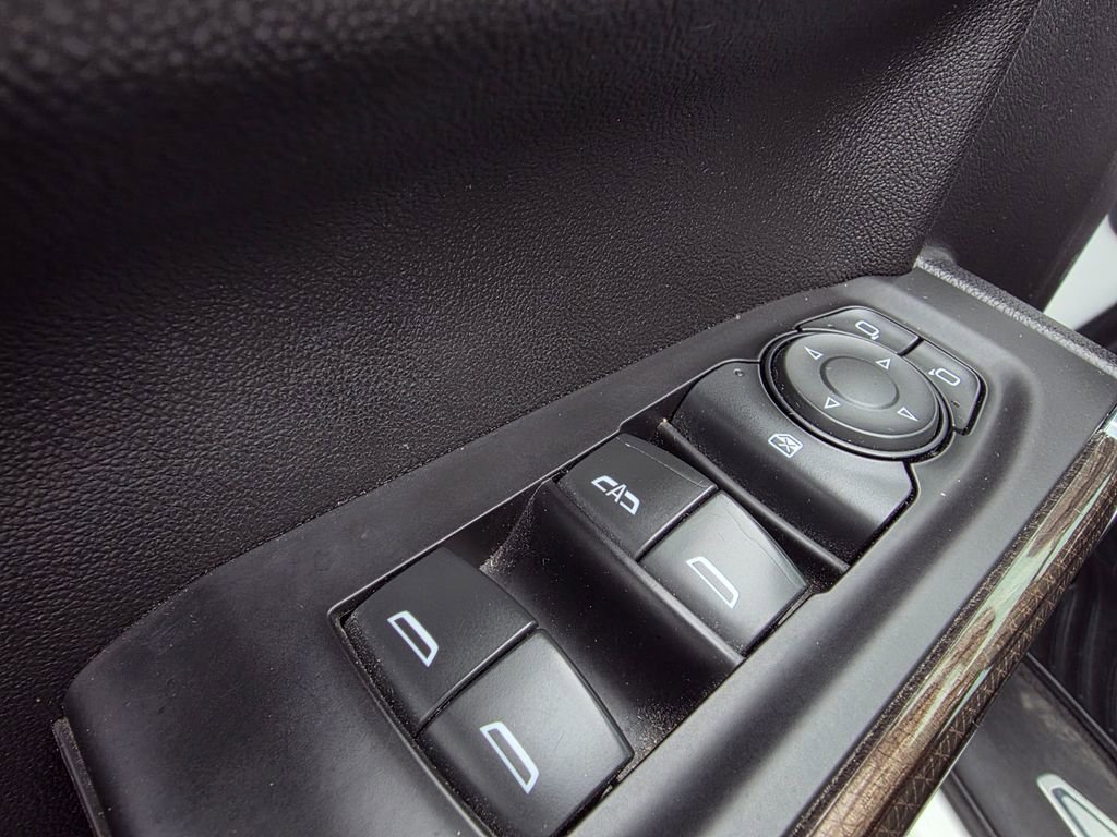 Used 2020 Chevrolet Silverado 1500 LT w/ Trailering Package AWD/4WD image 11