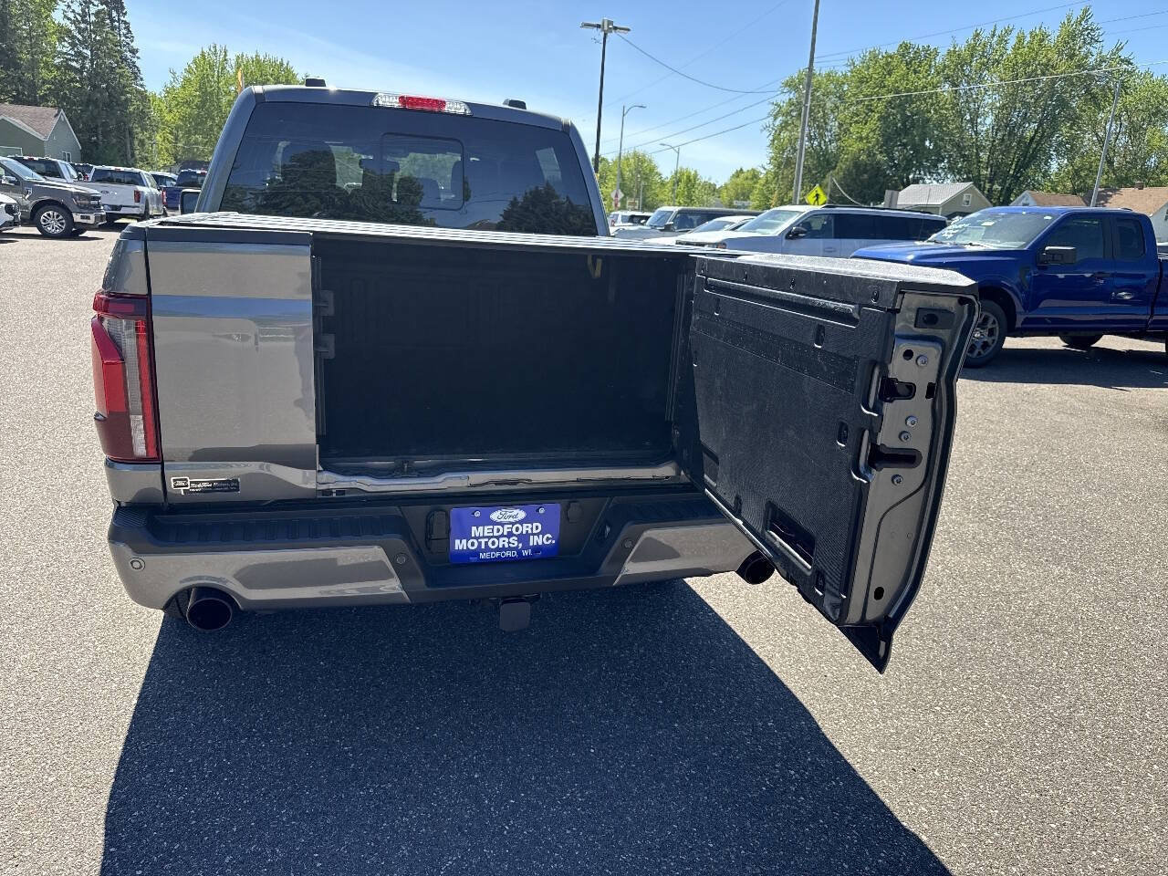 Used 2025 Ford F150 Lariat w/ Equipment Group 502A High AWD/4WD image 11