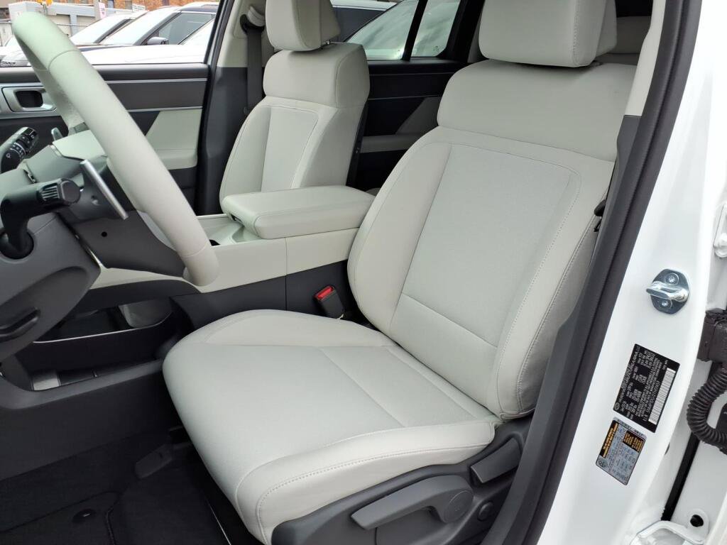 New 2026 Hyundai Santa Fe SE AWD/4WD image 6