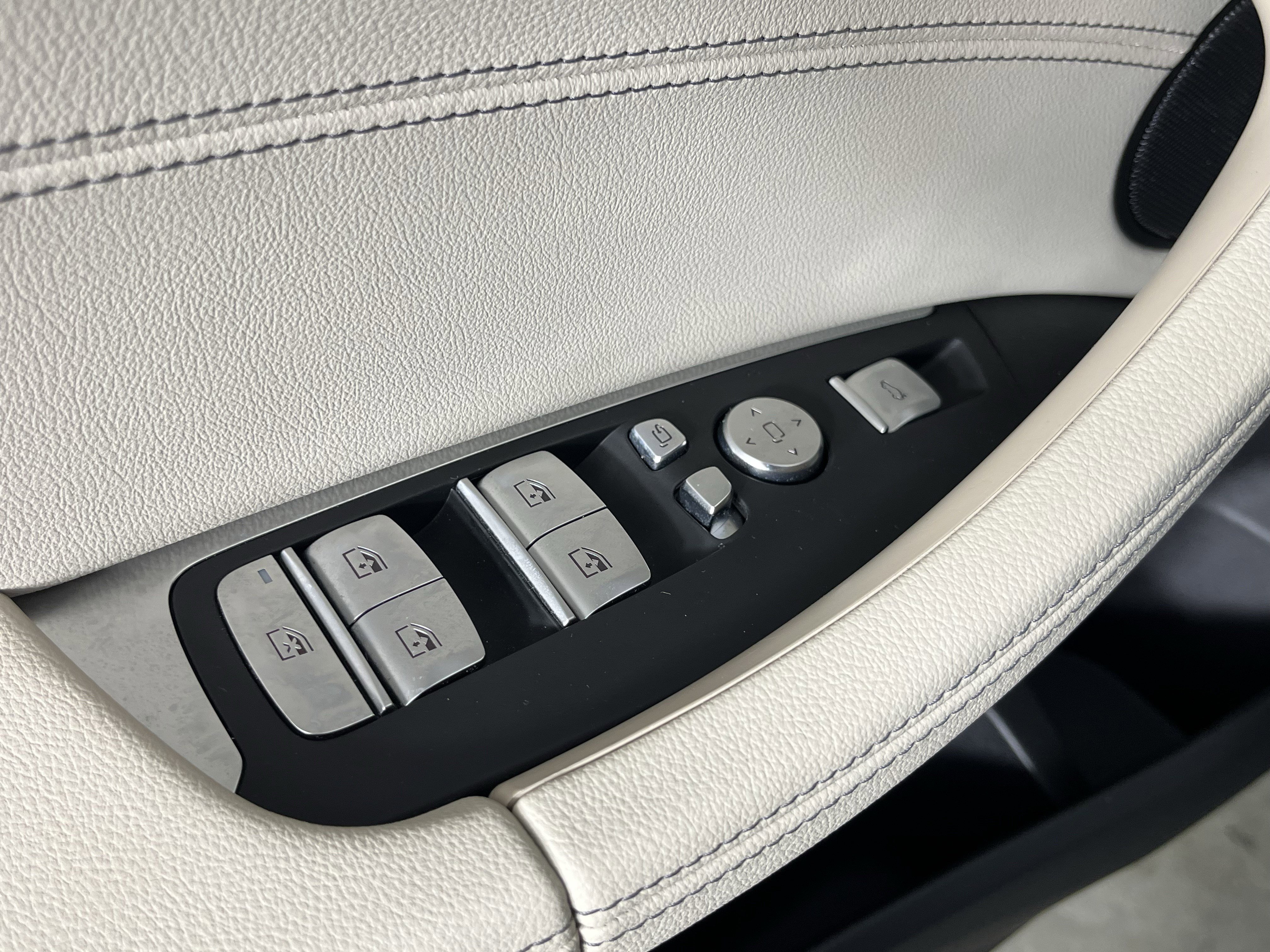 Certified 2022 BMW X4 xDrive30i w/ Premium Package 2 image 19