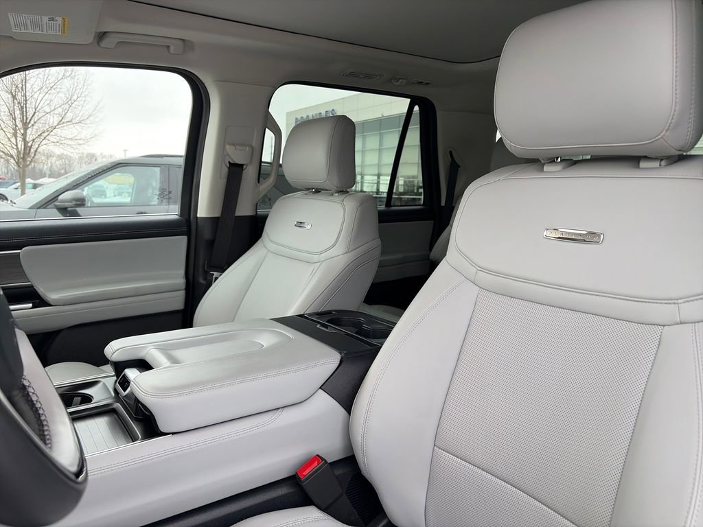 Used 2025 Ford Expedition Max Platinum image 21