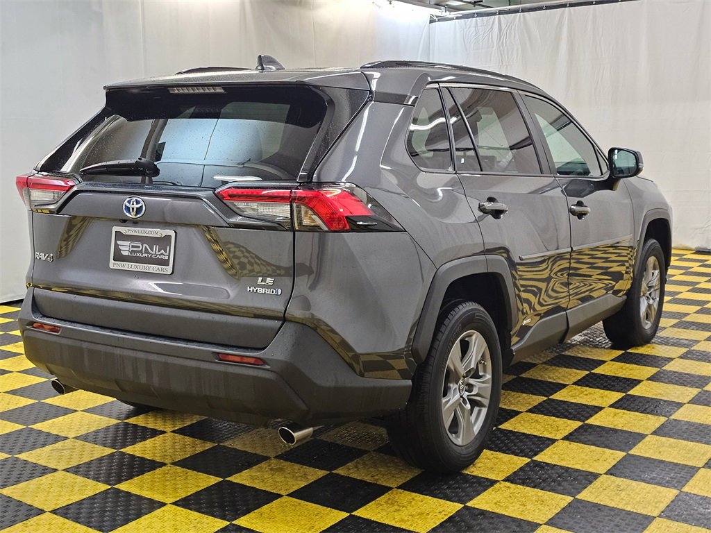 Used 2023 Toyota RAV4 LE image 3