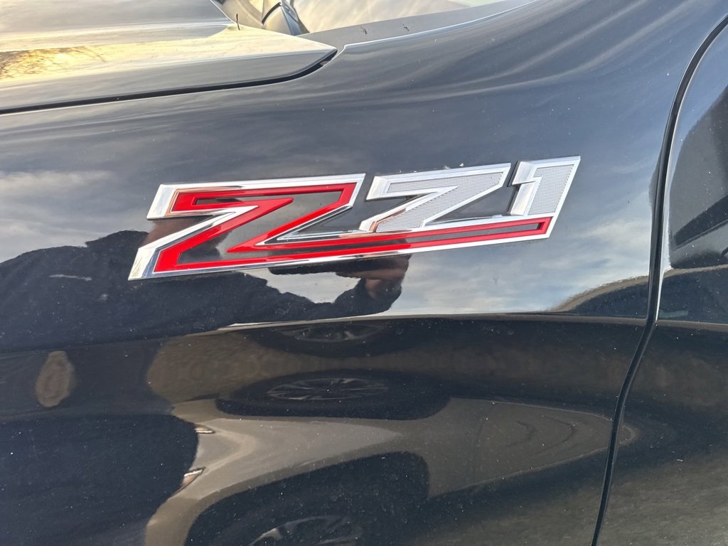 Used 2023 Chevrolet Silverado 1500 LT Trail Boss w/ Convenience Package II image 9