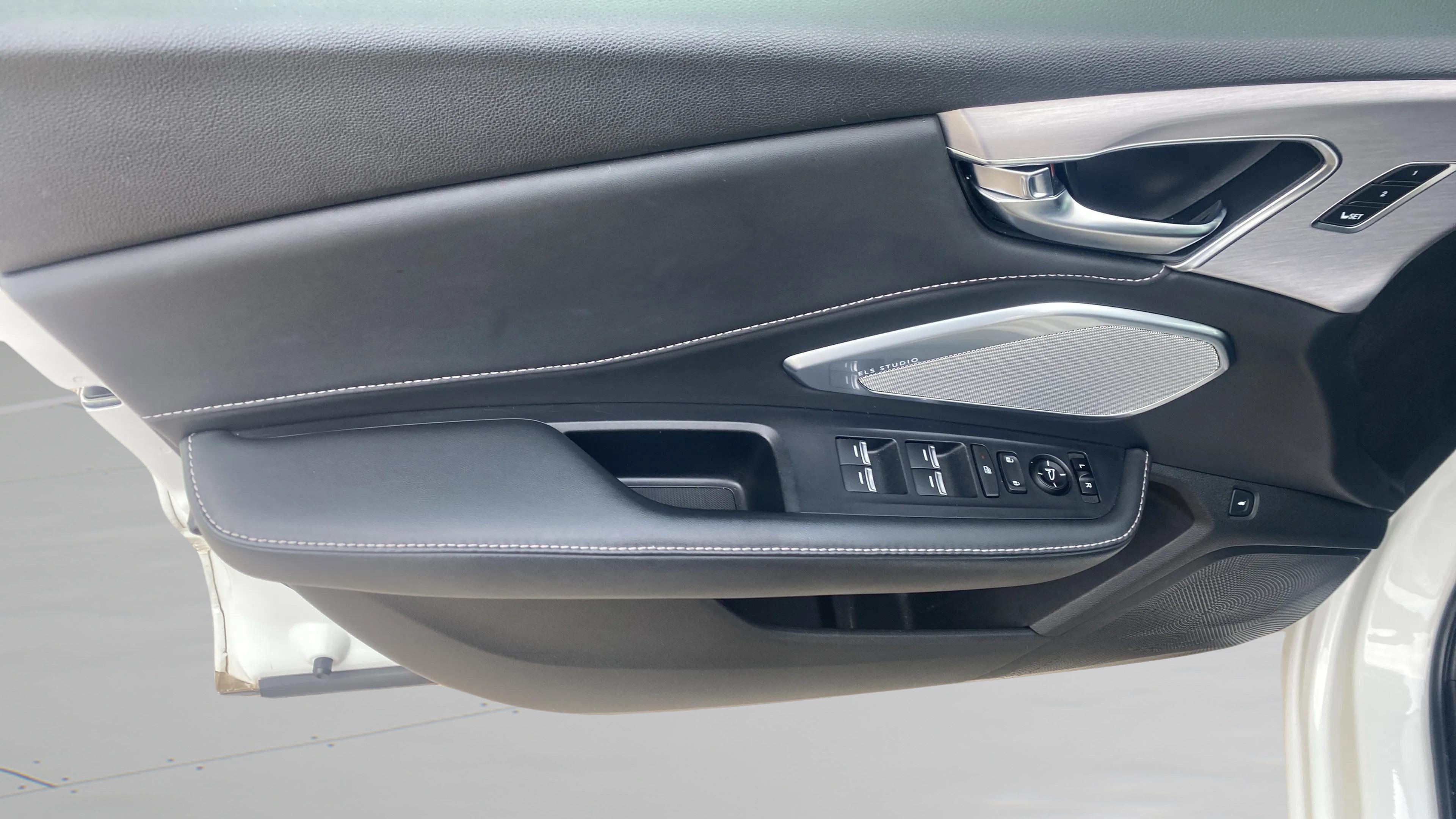 Used 2020 Acura RDX w/ Technology Package FWD image 29