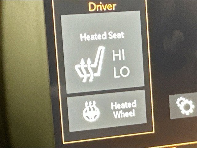 Used 2021 Jeep Renegade Limited w/ Sun & Sound Group image 19