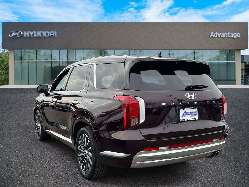 Used 2023 Hyundai Palisade Calligraphy image 7