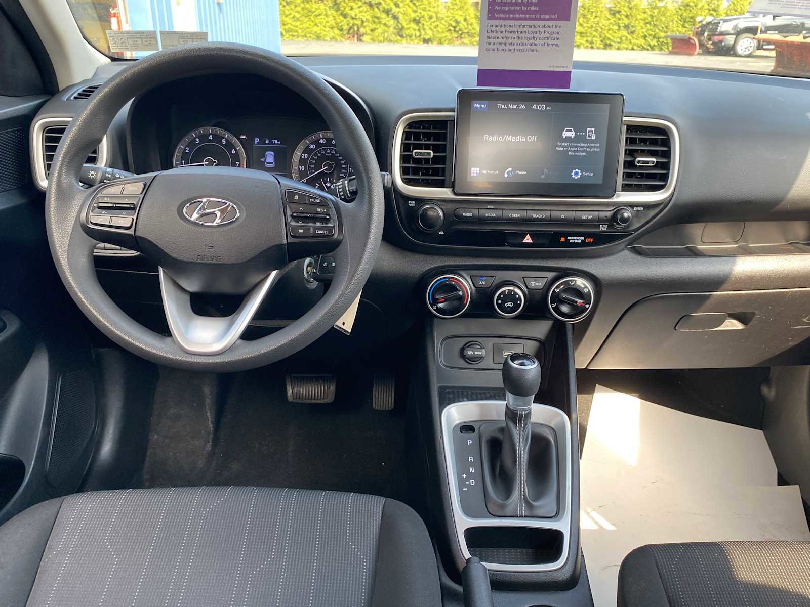 Used 2021 Hyundai Venue SE FWD image 8