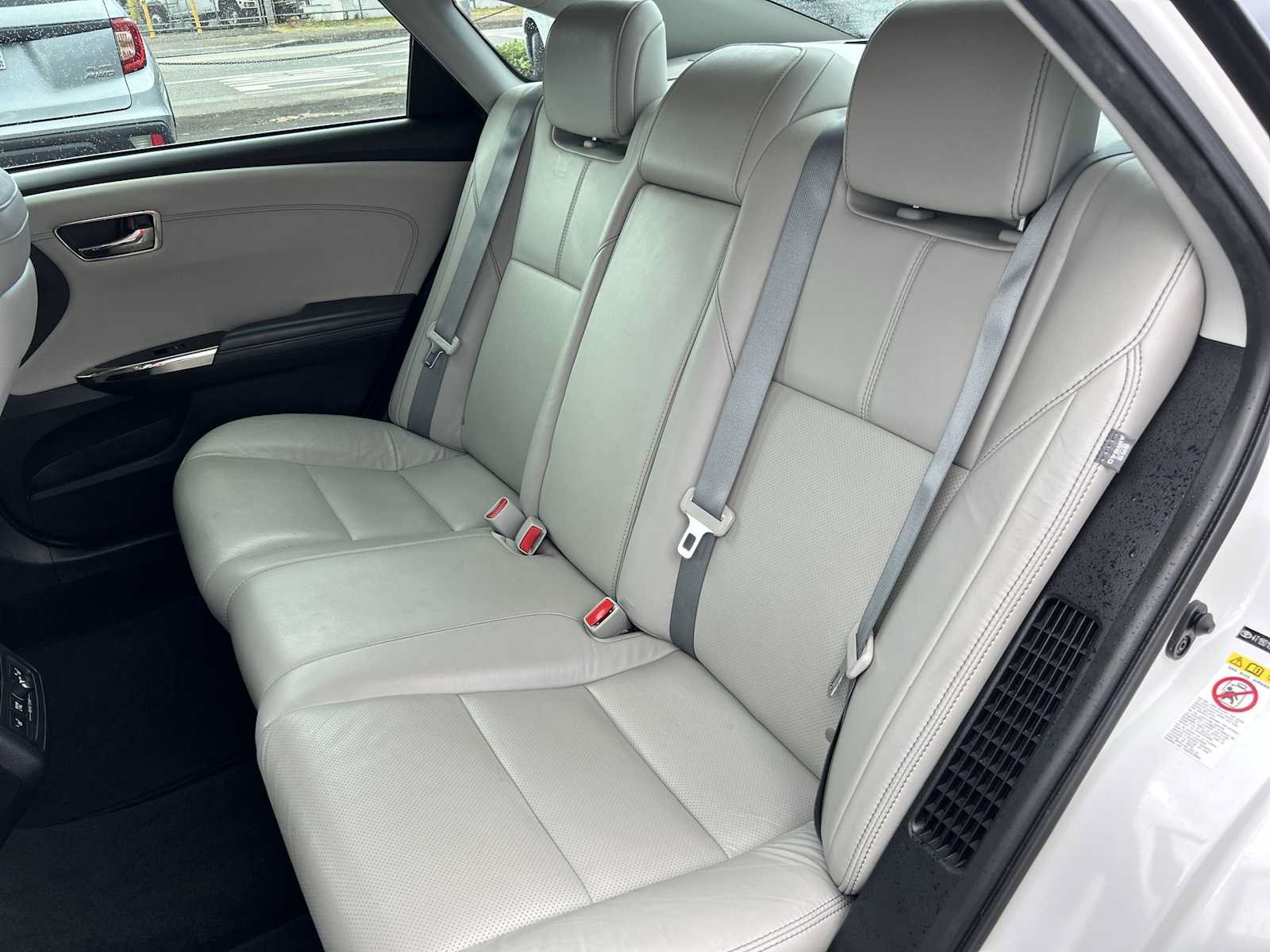 Used 2017 Toyota Avalon Limited FWD image 23