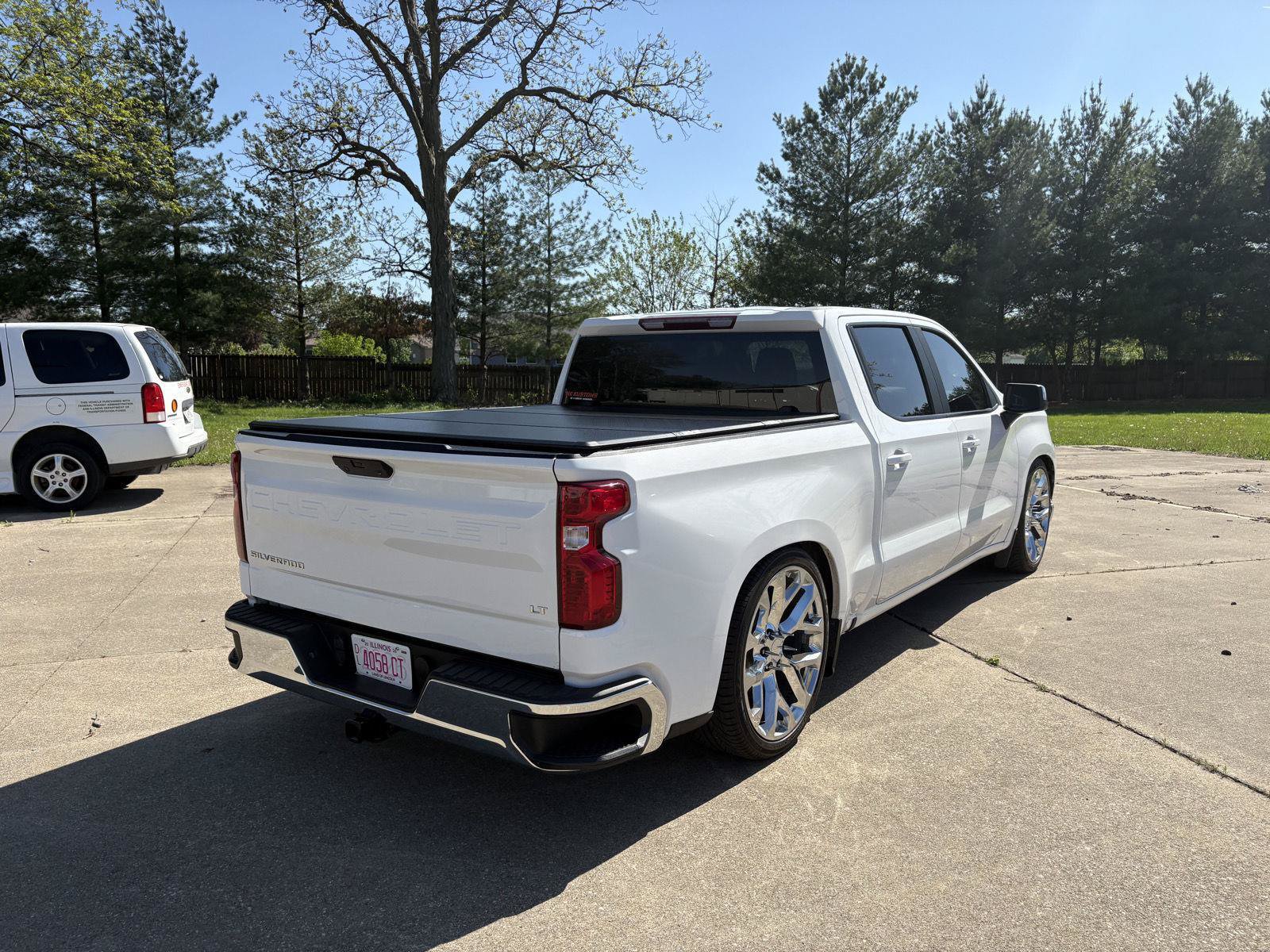 Used 2021 Chevrolet Silverado 1500 LT w/ Work Truck Package AWD/4WD image 24