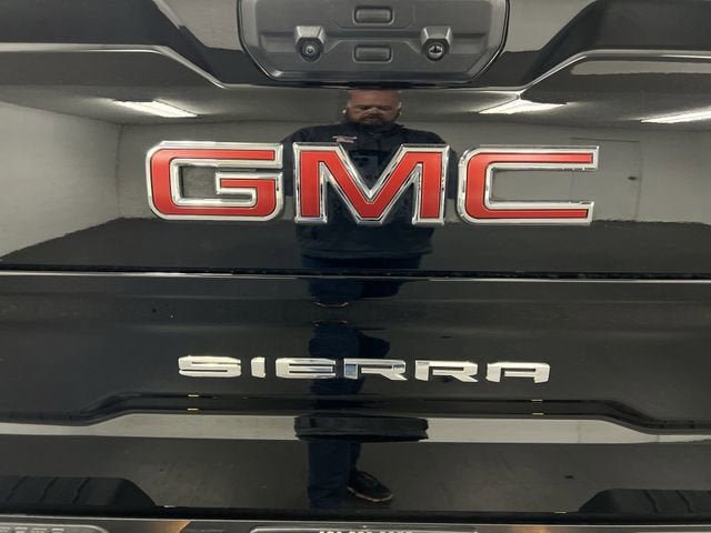 Certified 2024 GMC Sierra 1500 AT4 w/ Technology Package AWD/4WD image 31