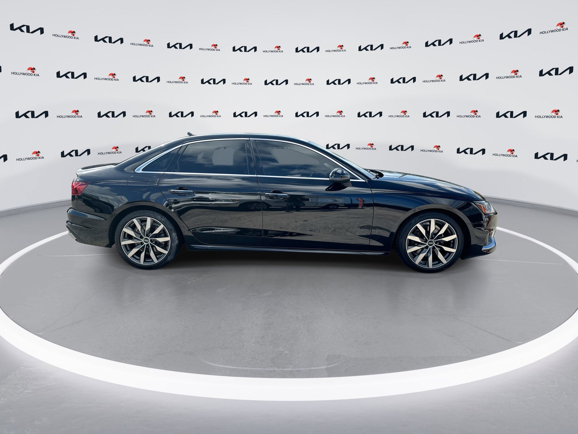 Used 2021 Audi A4 2.0T Premium w/ Convenience Package image 9