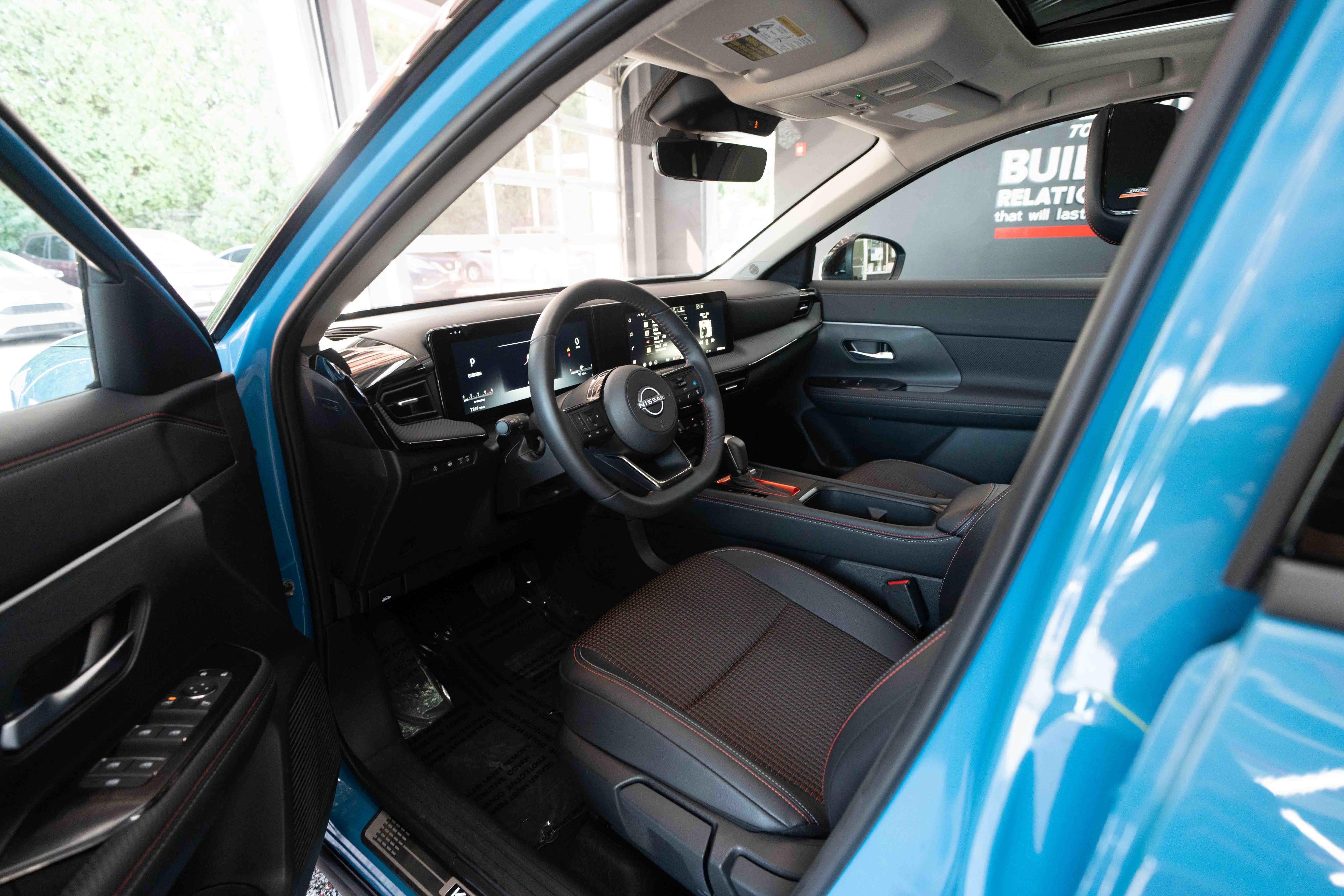 Used 2026 Nissan Kicks SR w/ SR Premium Package AWD/4WD image 8