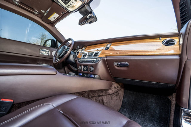 Used 2016 Rolls-Royce Wraith RWD image 55