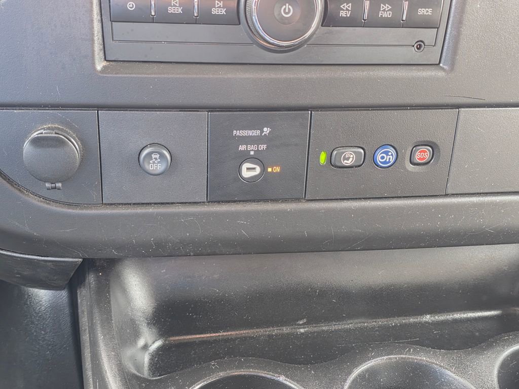 Used 2020 GMC Savana 2500 Extended w/ Driver Convenience Package image 24