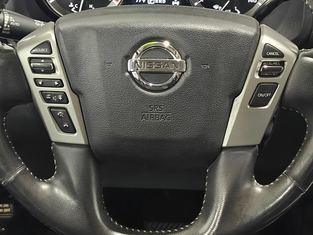 Used 2018 Nissan Titan PRO-4X w/ Pro-4x Convenience Package AWD/4WD image 5