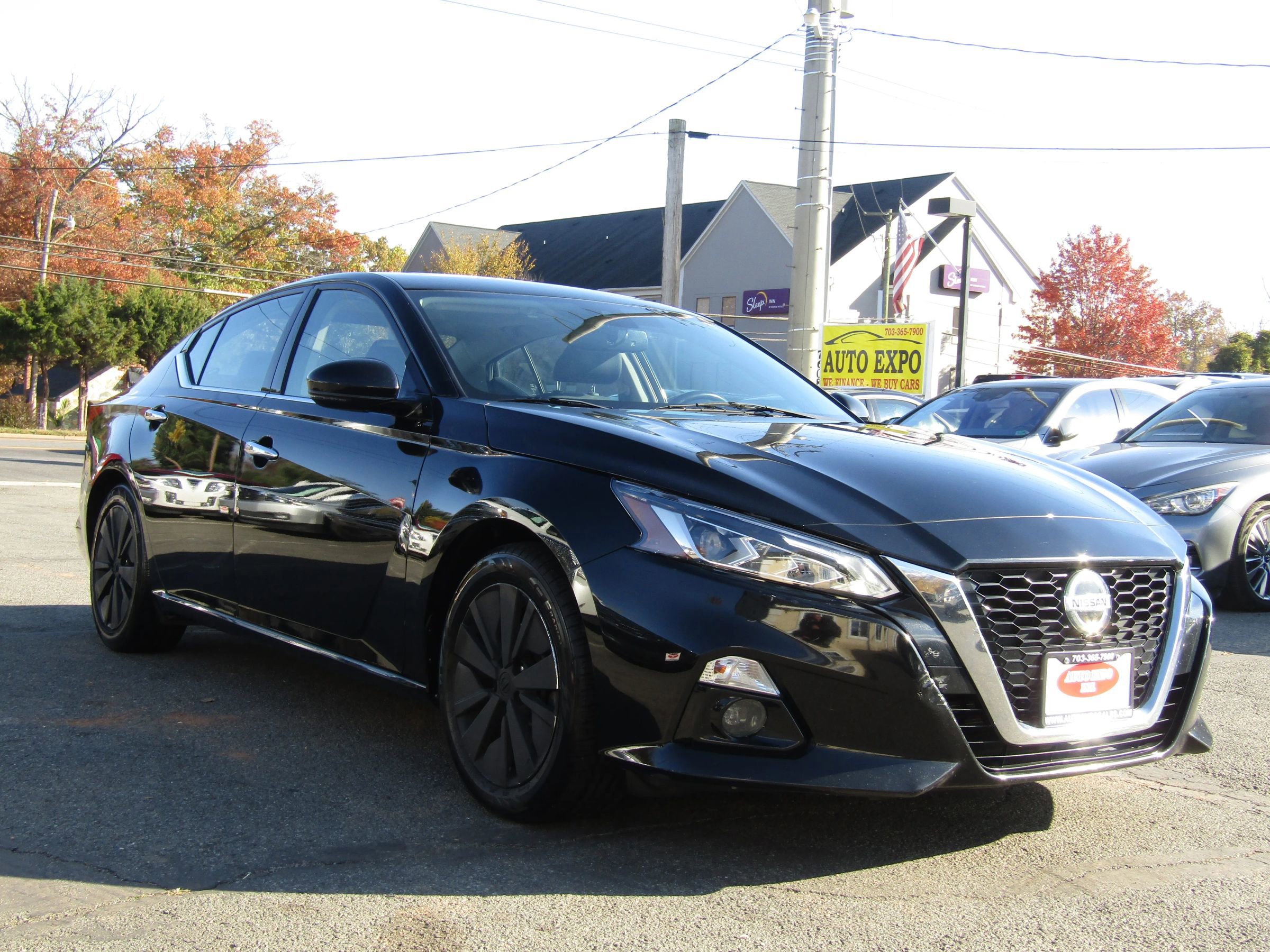 Used 2020 Nissan Altima 2.5 SL image 1