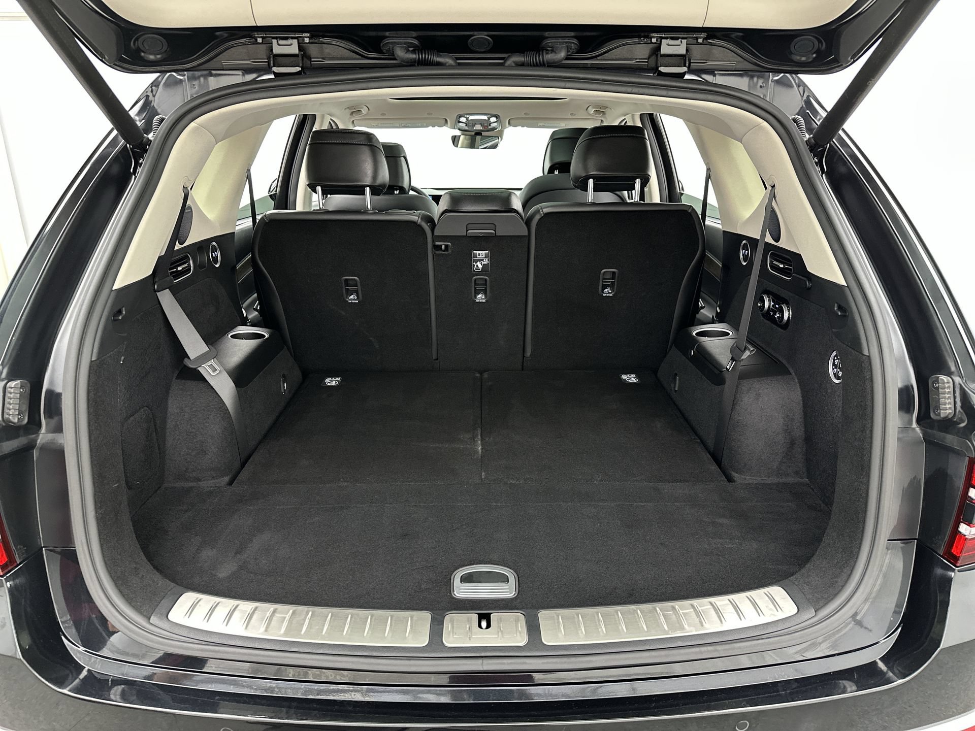 Certified 2026 Genesis GV80 2.5T Prestige AWD/4WD image 25